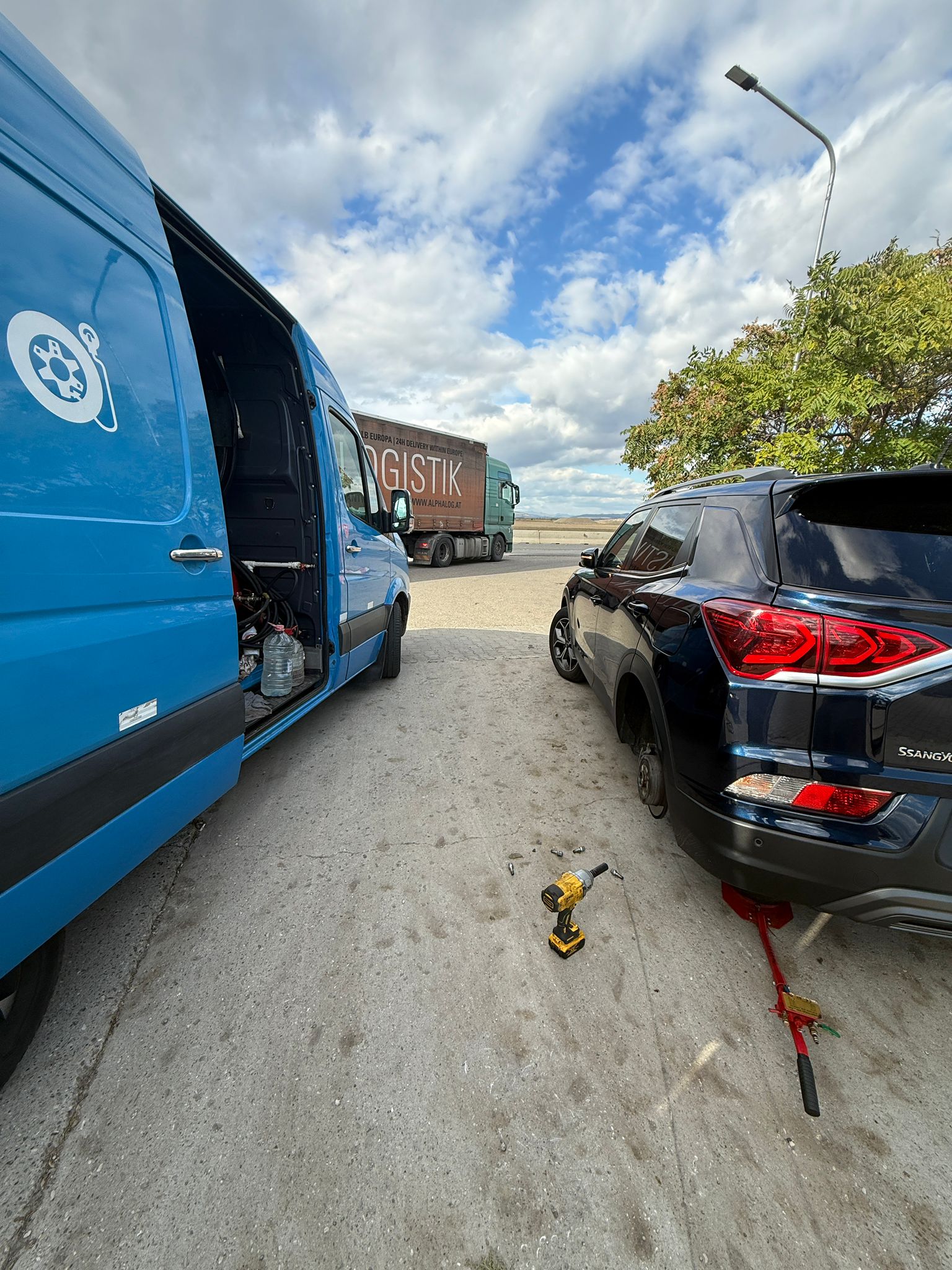 Galerie foto vulcanizare mobila KM95